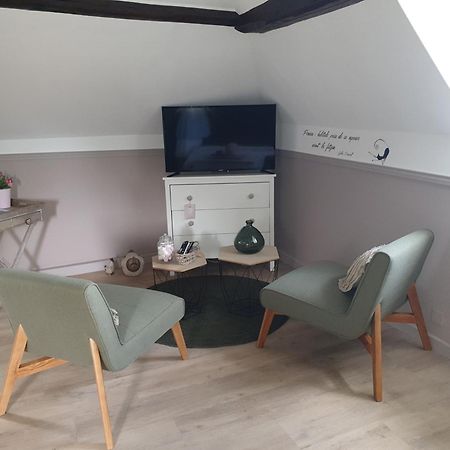 D'Anciennes "Chambres De Bonnes" Honfleur Dış mekan fotoğraf