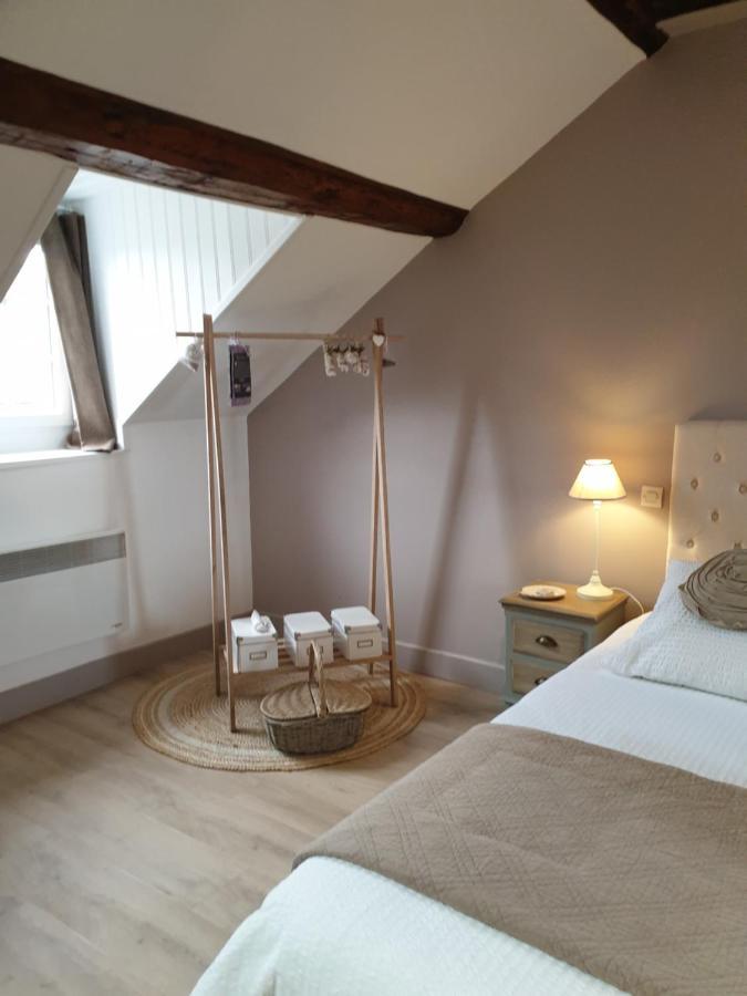 D'Anciennes "Chambres De Bonnes" Honfleur Dış mekan fotoğraf