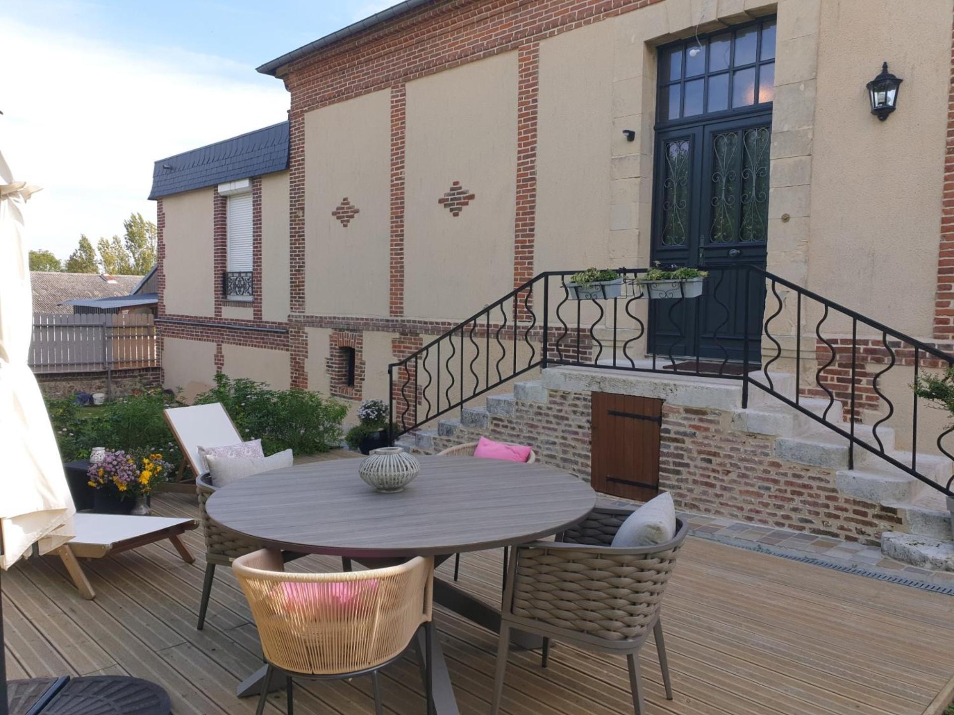 D'Anciennes "Chambres De Bonnes" Honfleur Dış mekan fotoğraf